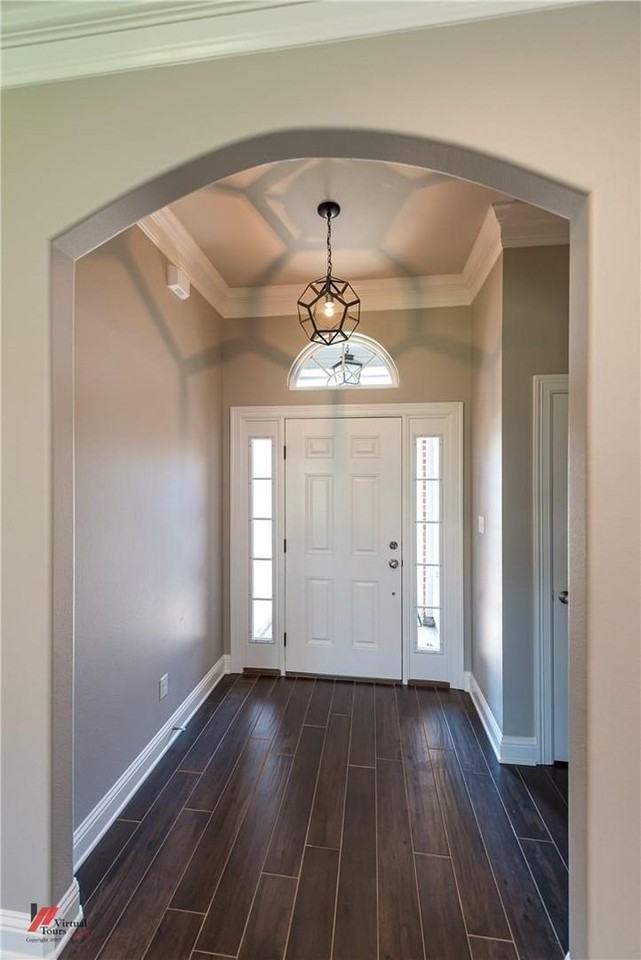 6003 Zachary Cir - Photo 3 of 25