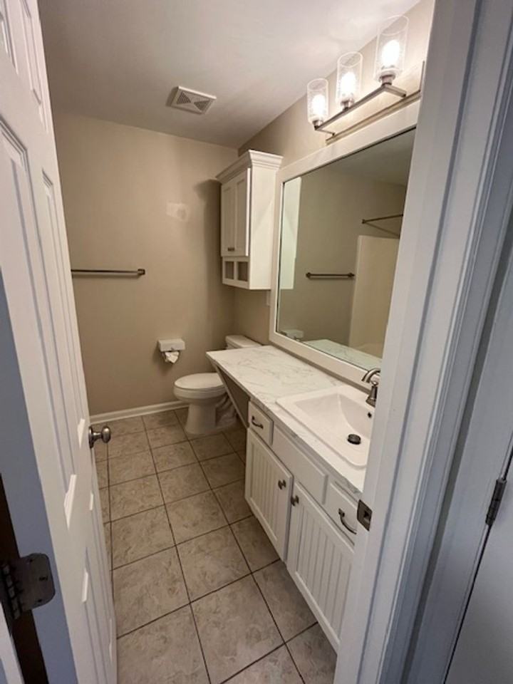 1778 Hunters Trl - Photo 2 of 27