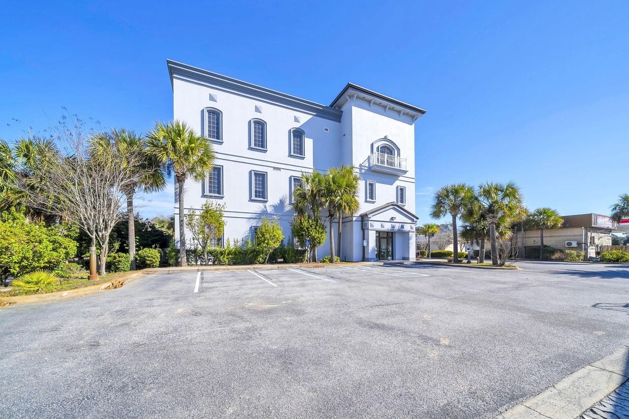 4608 Opa Locka Ln 1st Fl #1stFL - Photo 6 of 50