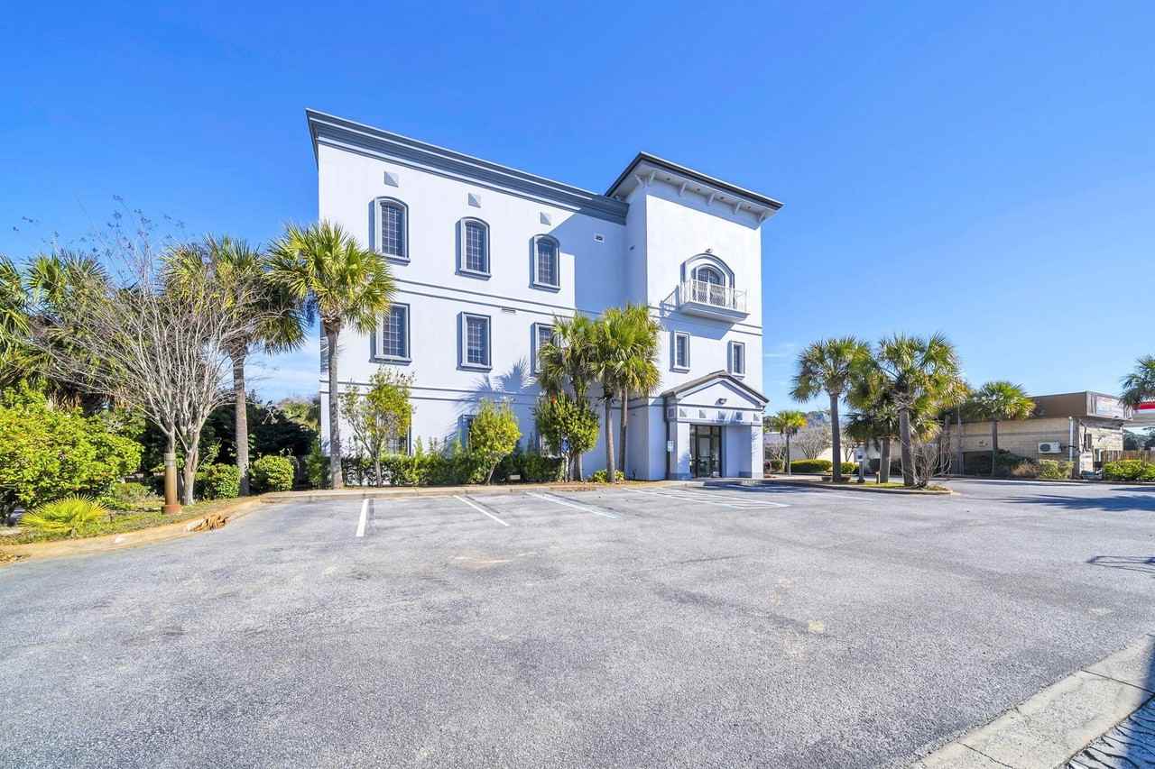 4608 Opa Locka Ln 3rd Fl #3rdFL - Photo 6 of 50