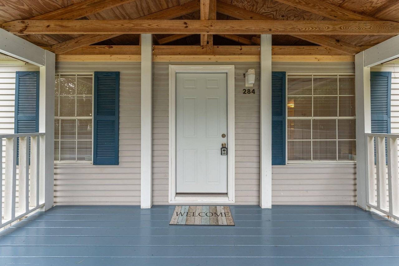 284 E Michaelangelo Rd - Photo 5 of 38