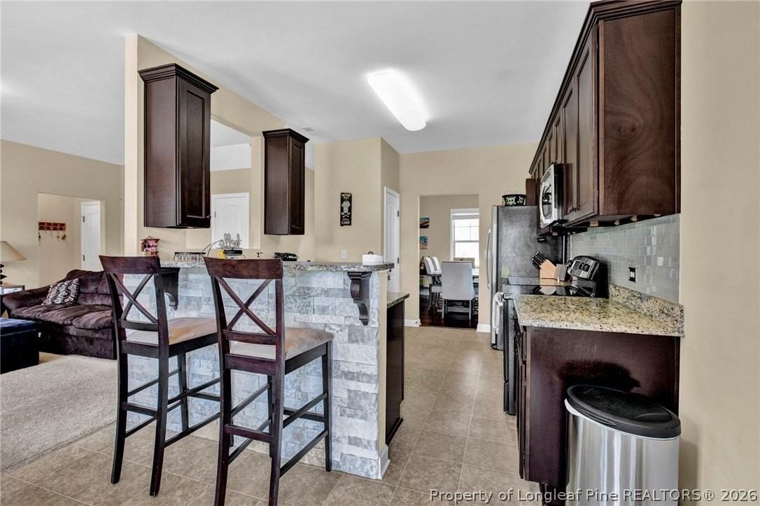 255 Shepard Dr - Photo 6 of 19