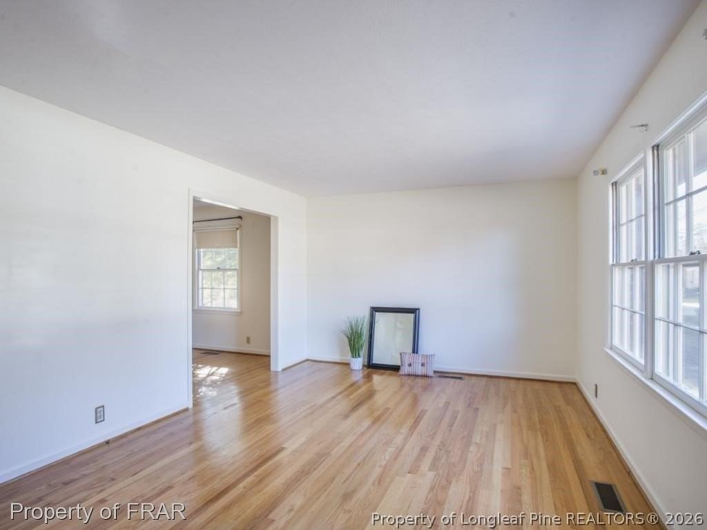 515 Carteret Pl - Photo 3 of 5
