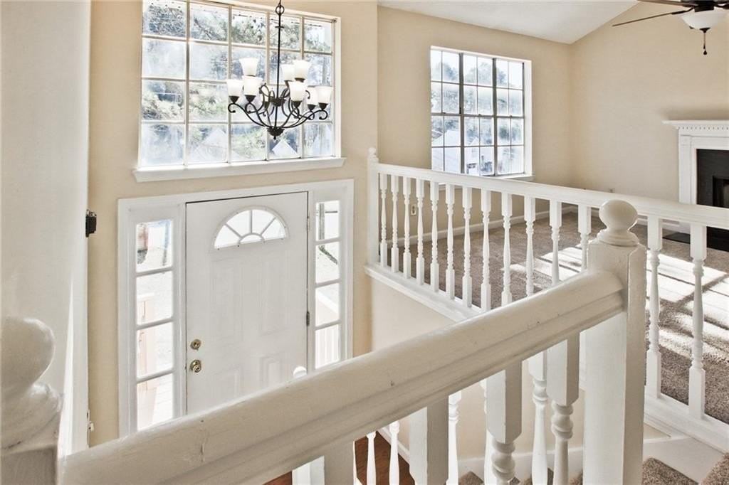 3657 River Ridge Ct - Photo 4 of 29