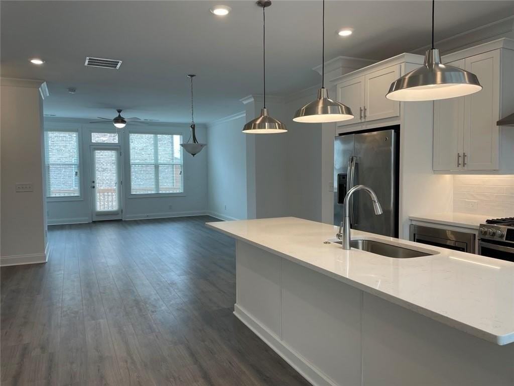 3243 Bartee Walk - Photo 4 of 30