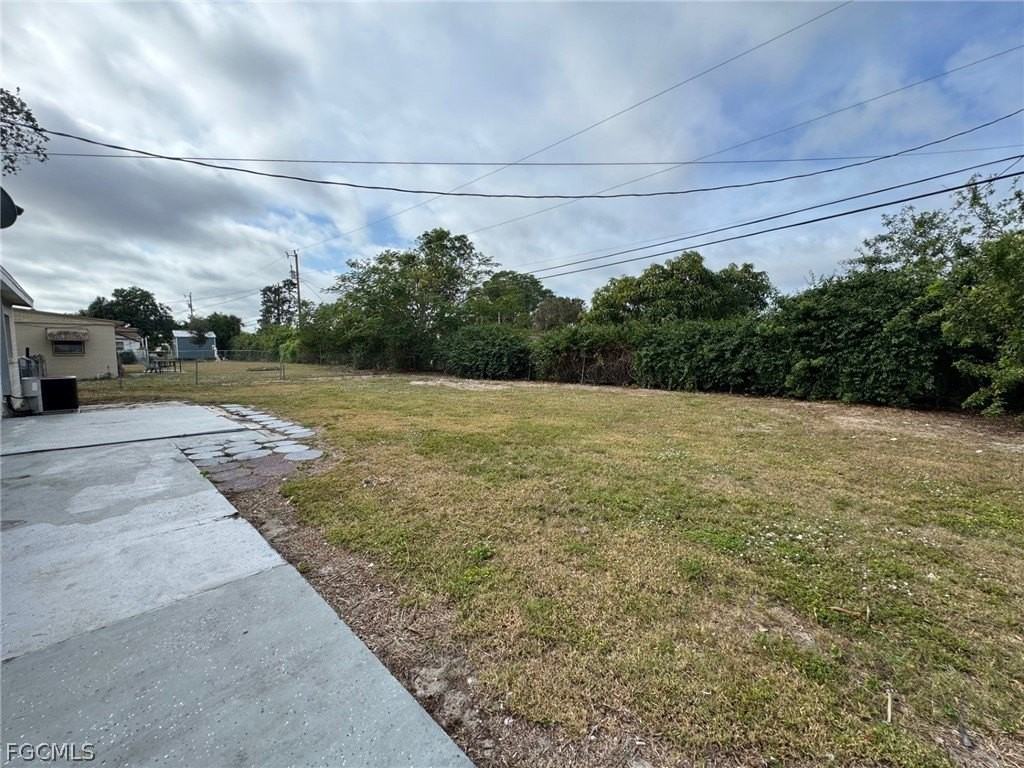 25 Apache St - Photo 3 of 16