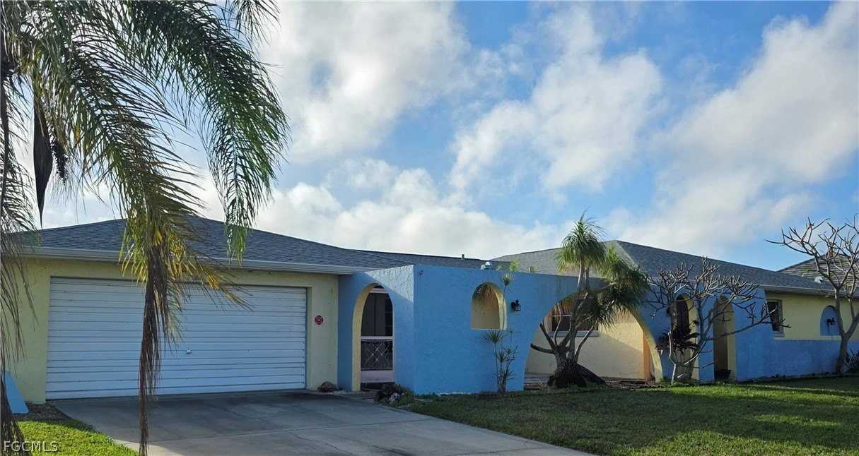 1205 Se 10th Ave Apt A - Photo 4 of 20