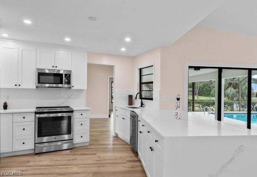 2230 Se 5th Pl - Photo 7 of 18