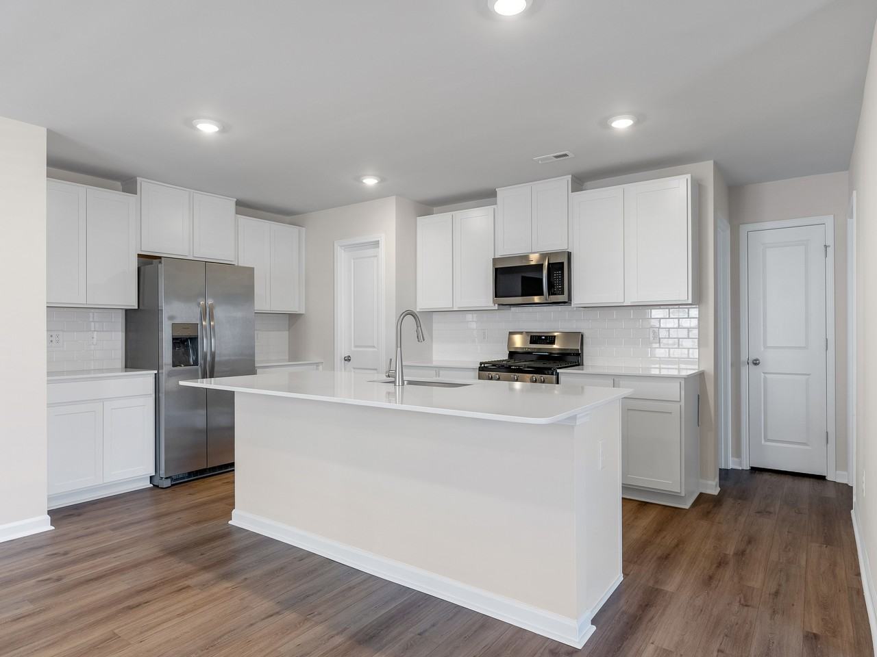 140 Clairvale Ct #1 - Photo 3 of 25