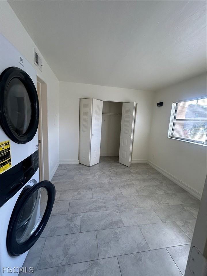 5315 Summerlin Rd Unit 1502 - Photo 5 of 8