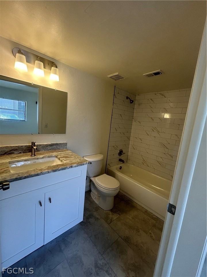 5315 Summerlin Rd Unit 1502 - Photo 7 of 8