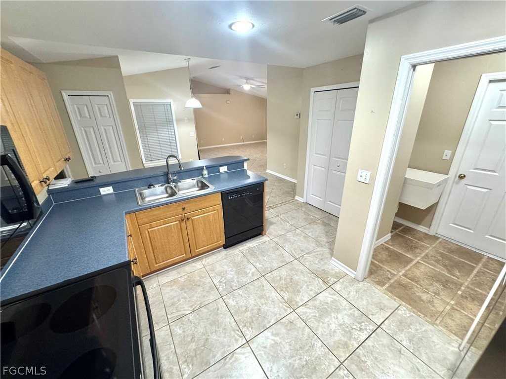 4409 Sw 15th Ave - Photo 7 of 22