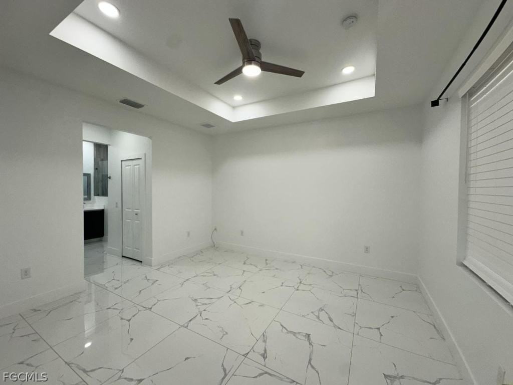 325 Paulcrest Ave - Photo 5 of 13