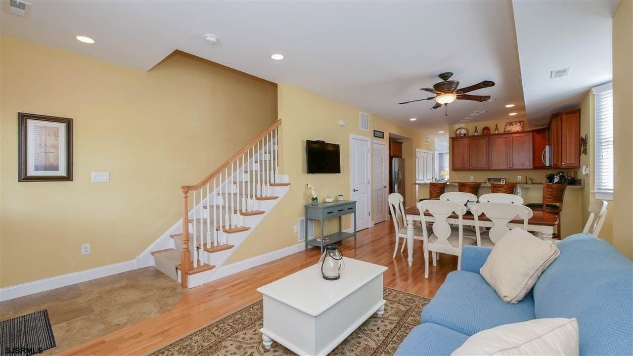 9410 Winchester     6/14th -6/30th Ave #B - Photo 5 of 25