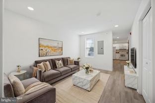 4926 W Thompson St #3 - Photo 1 of 1