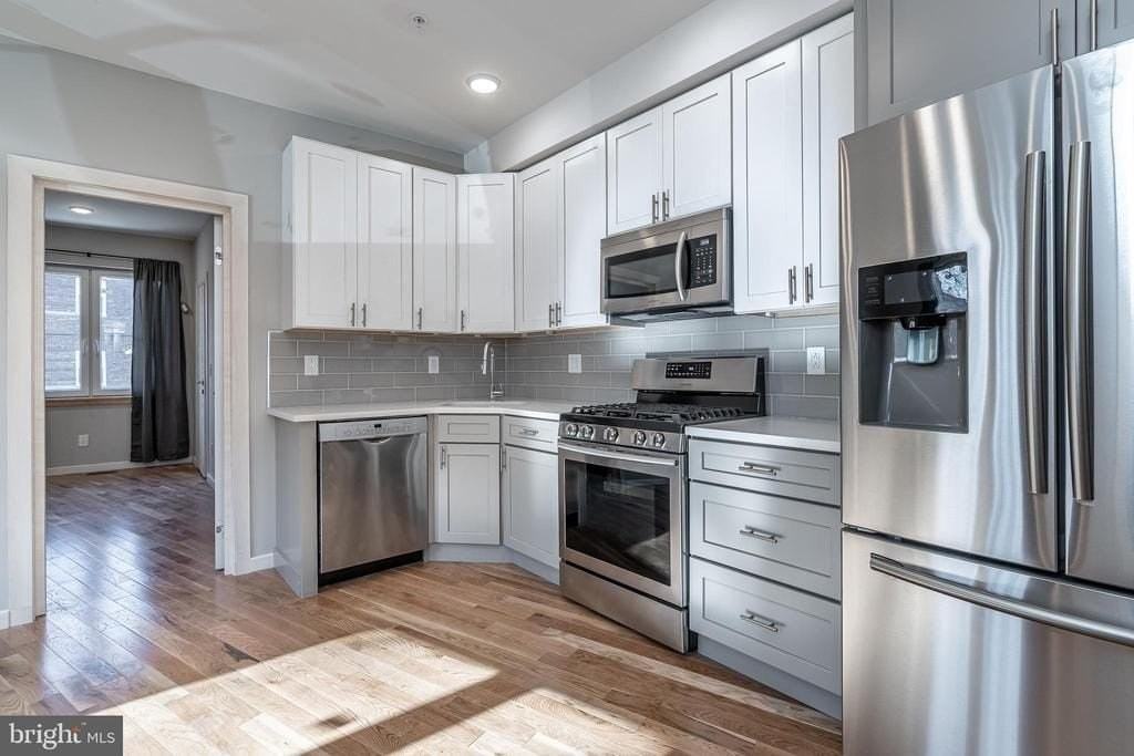 2045 N College Ave #A - Photo 4 of 27