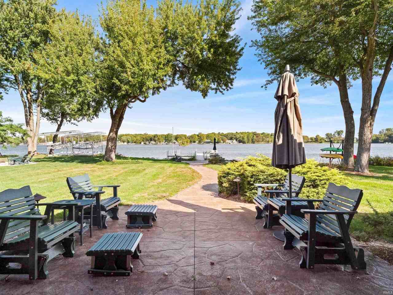 E 750 S - Photo 6 of 31