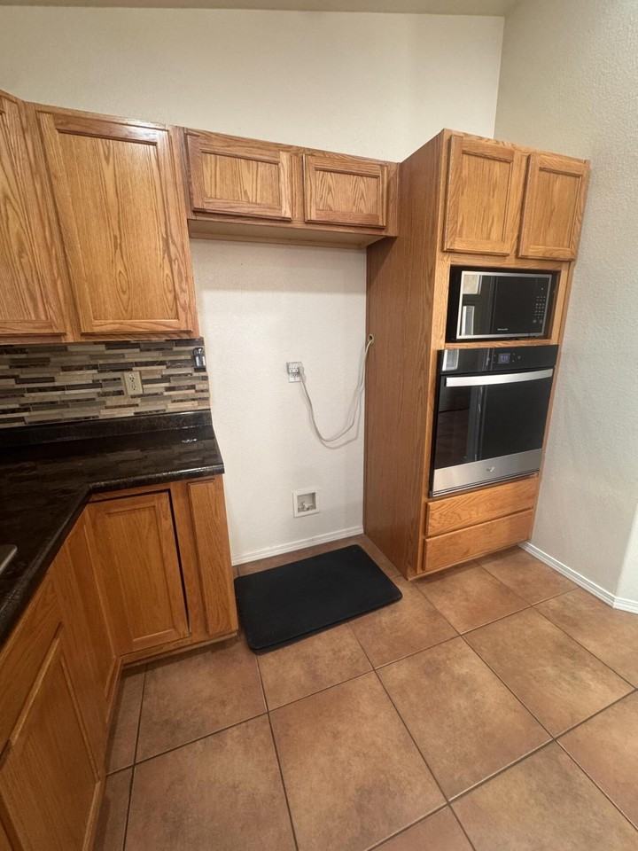 6012 Sipapu Ave Nw - Photo 7 of 30