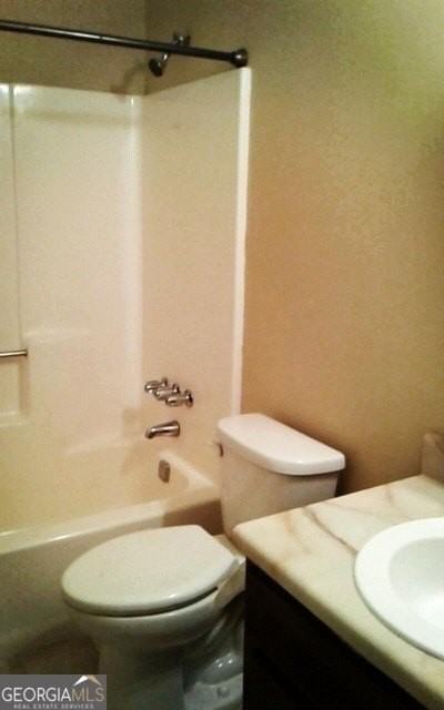 3825 Scarsborough Drive - Photo 5 of 8