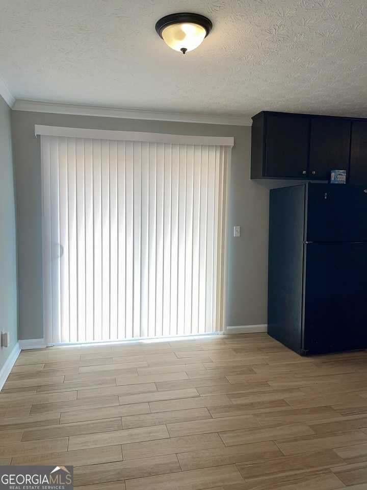 5777 Northfield Dr - Photo 5 of 13