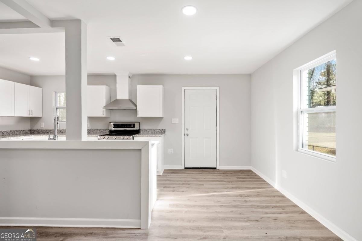 1357 Plaza Ave Sw - Photo 6 of 29