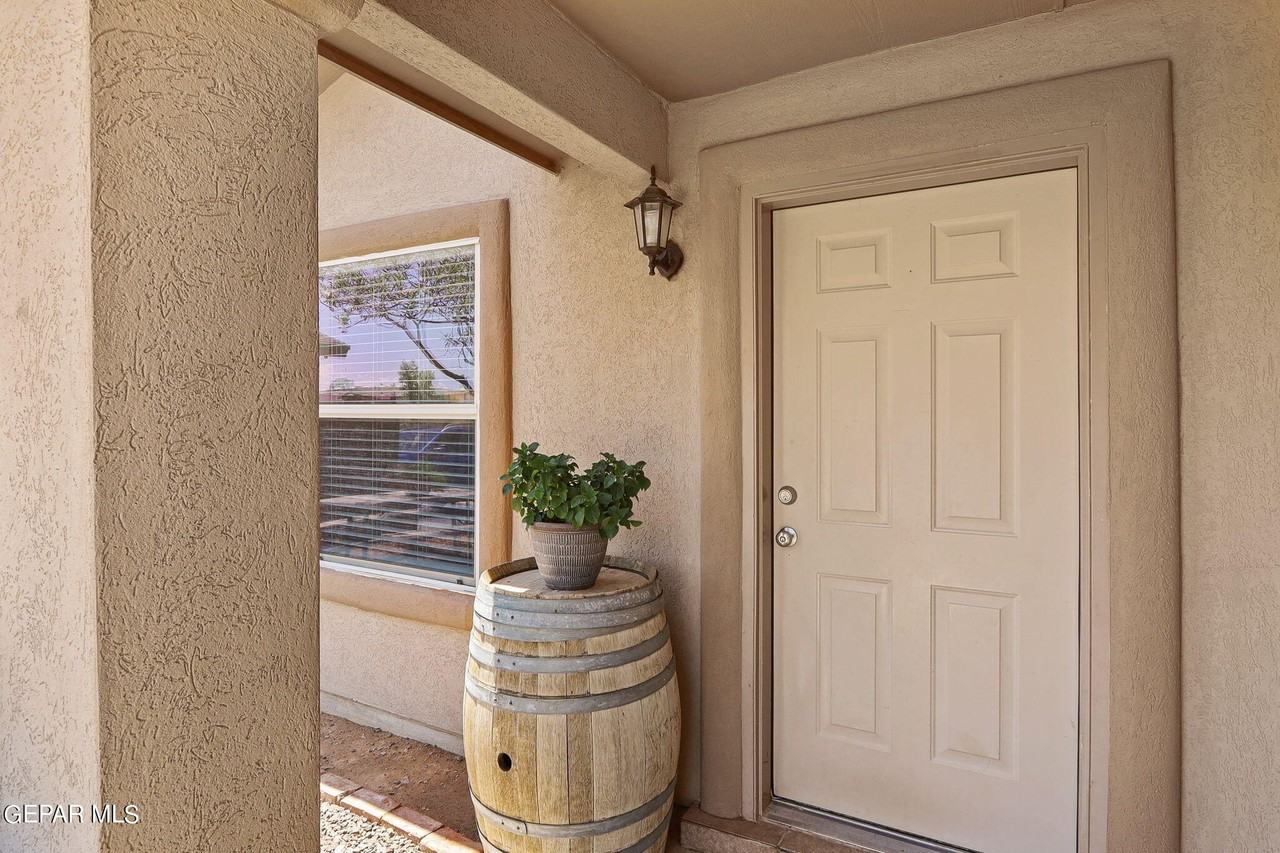 10609 Canyon Sage Dr - Photo 3 of 37