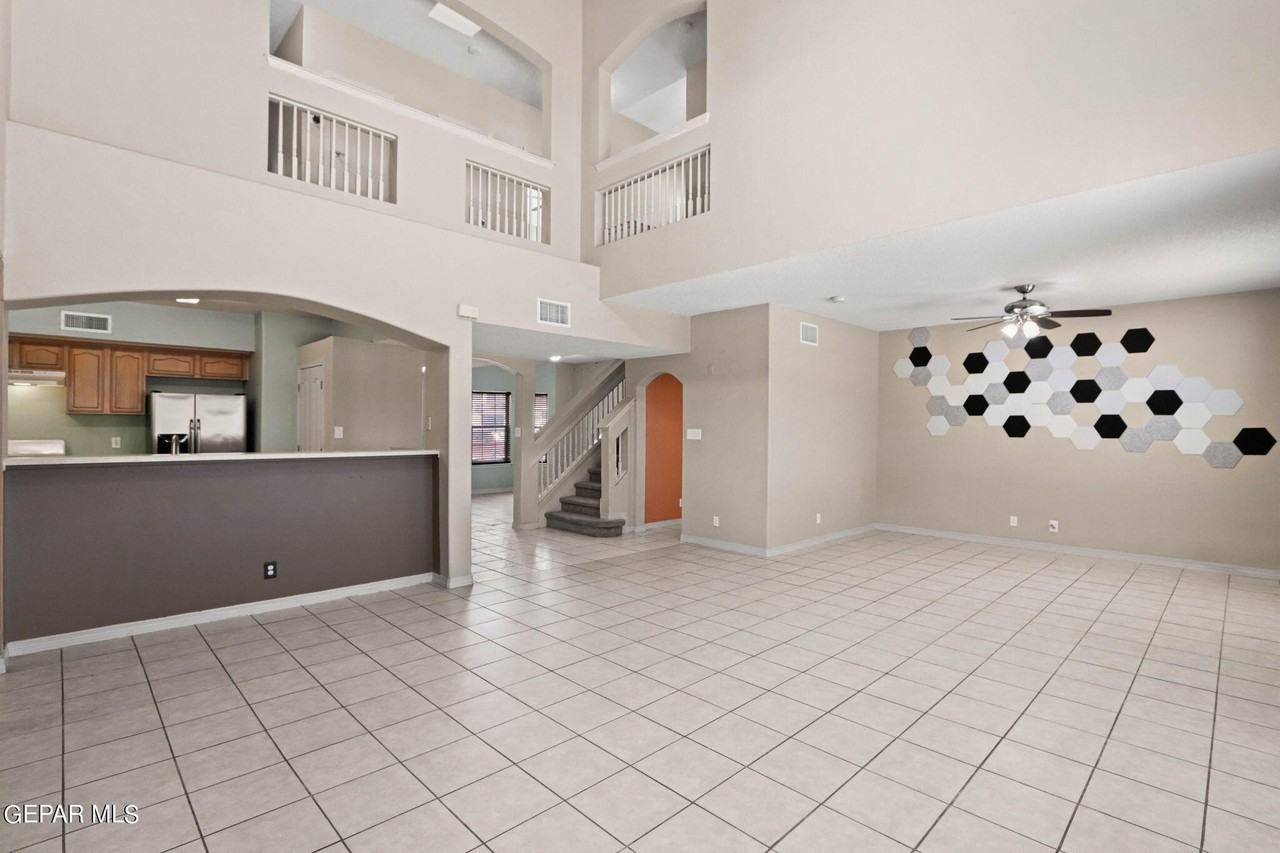 3008 Tierra Cuervo Dr - Photo 2 of 42