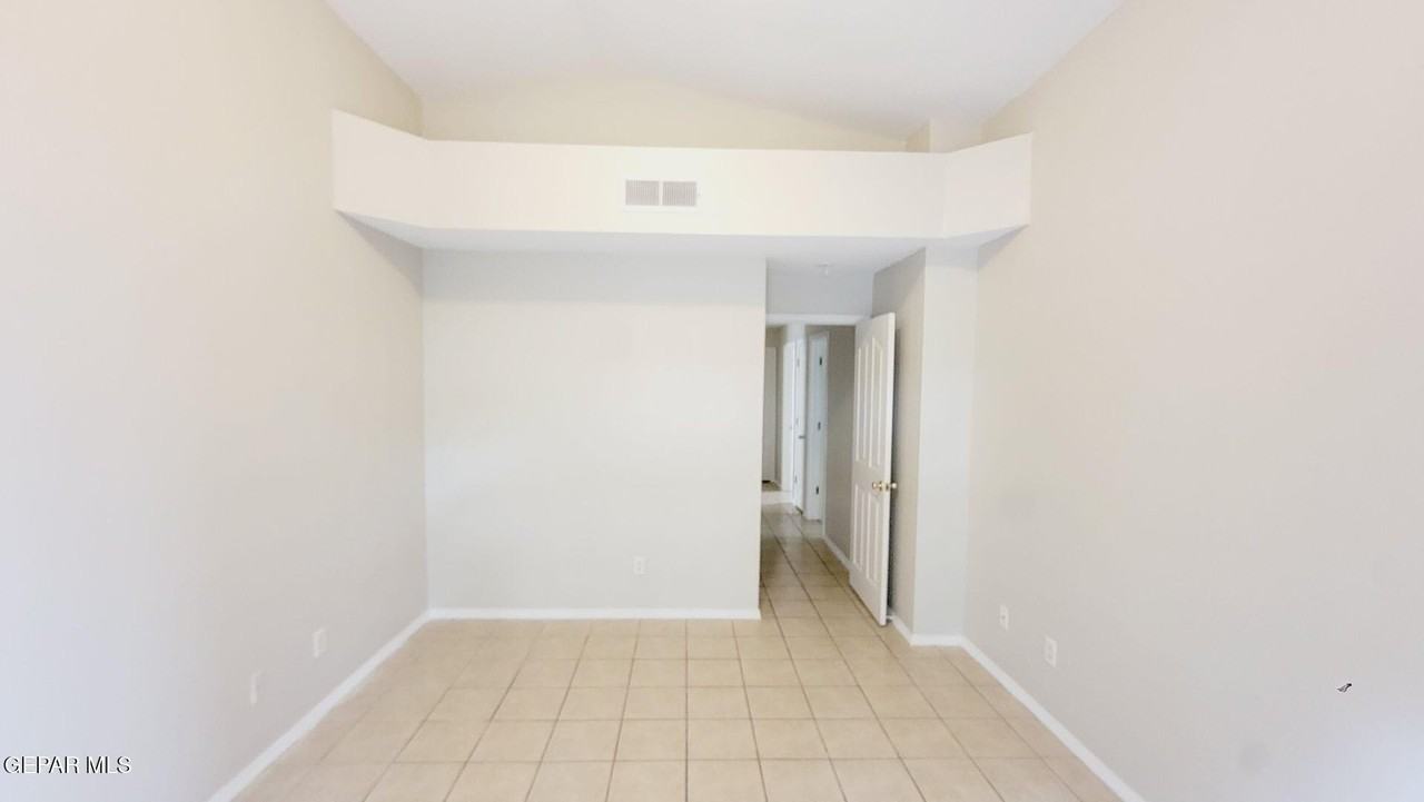 604 Wind River Ave - Photo 7 of 23