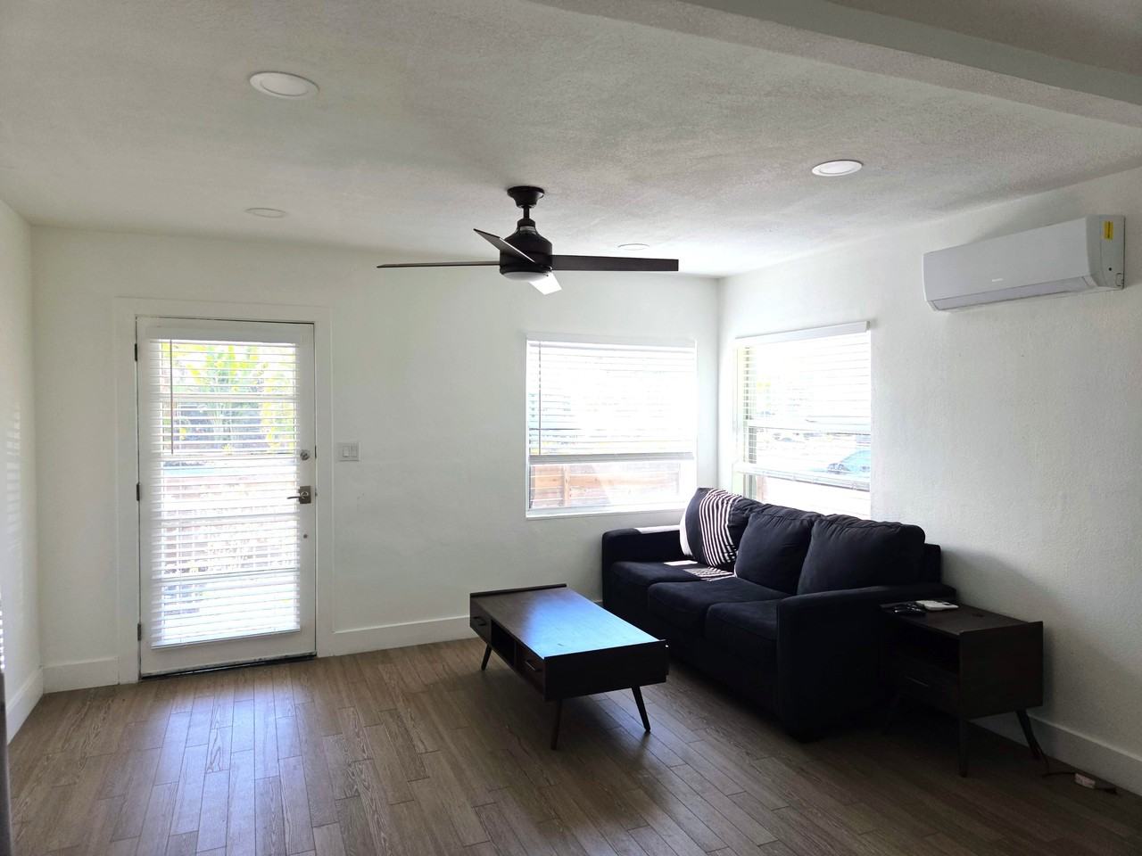 857 22nd Ave N #857 - Photo 3 of 17