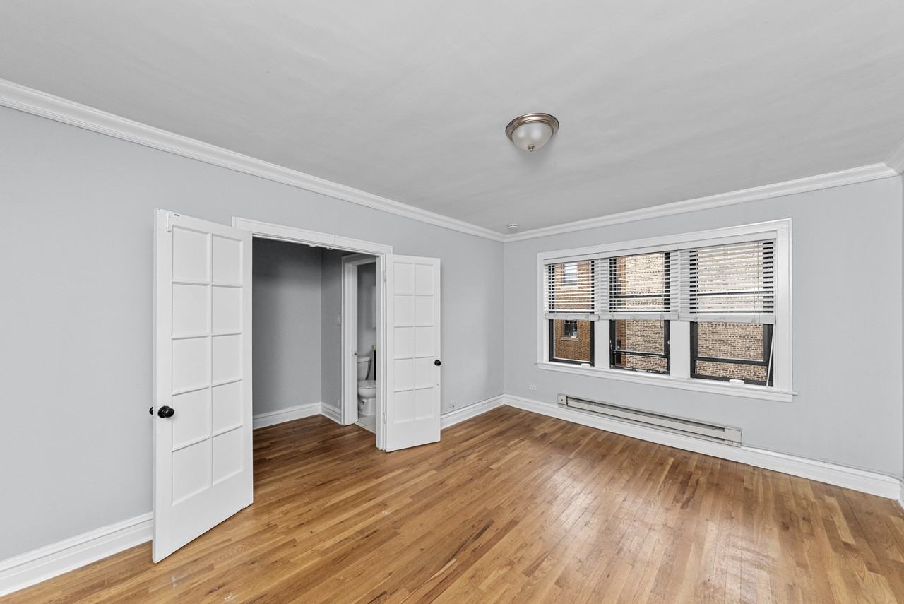 4737 N Hermitage Ave #204 - Photo 4 of 7