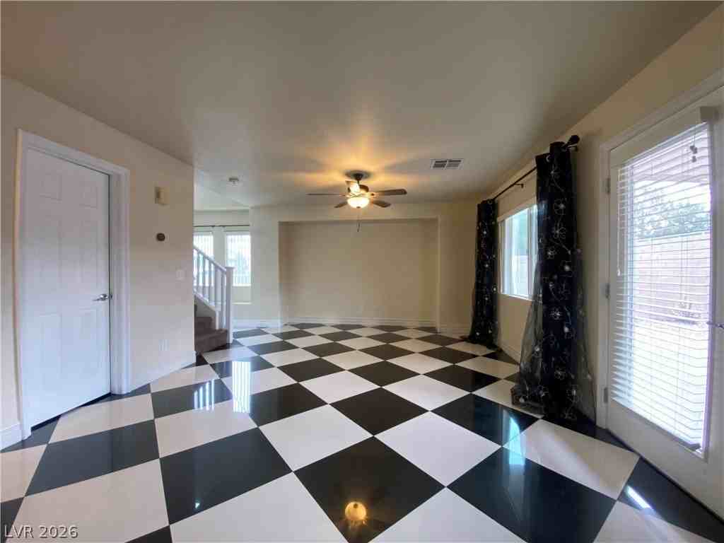 175 Real Long Way - Photo 2 of 31