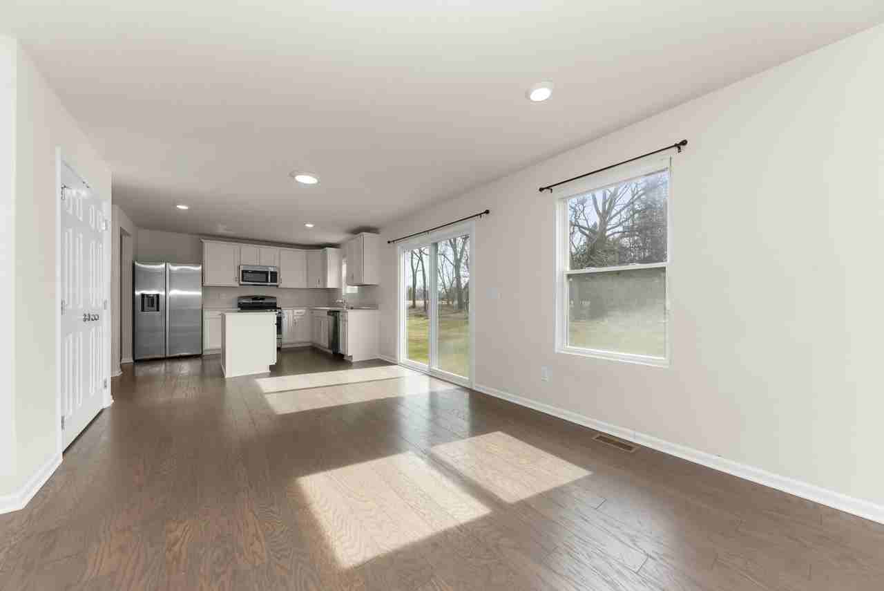 616 Countryside Dr - Photo 4 of 20