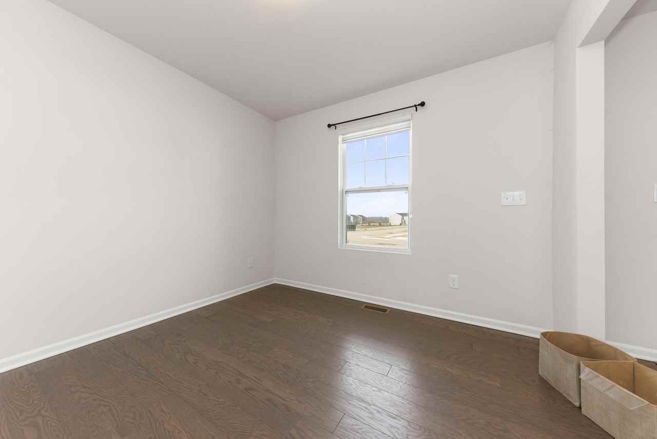 616 Countryside Dr - Photo 5 of 20