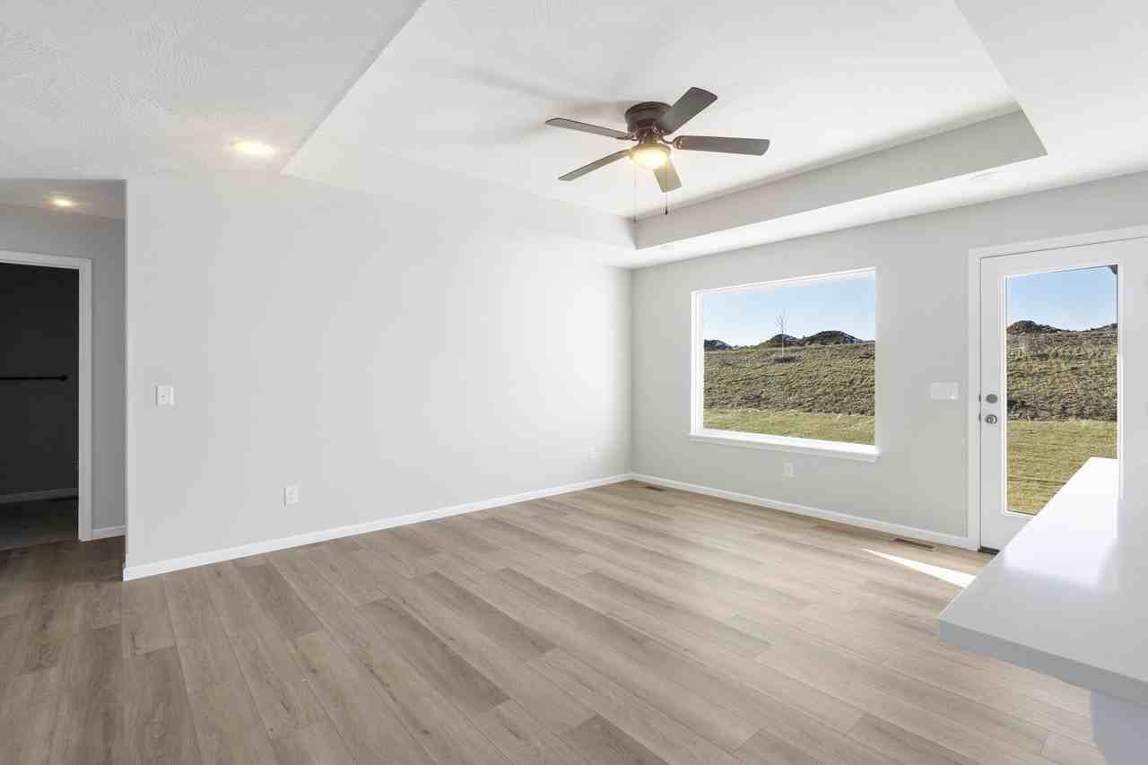 2015 S Edgewood Ct - Photo 7 of 28