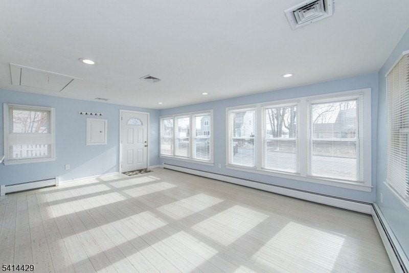 315 Lake Shore Dr - Photo 3 of 21