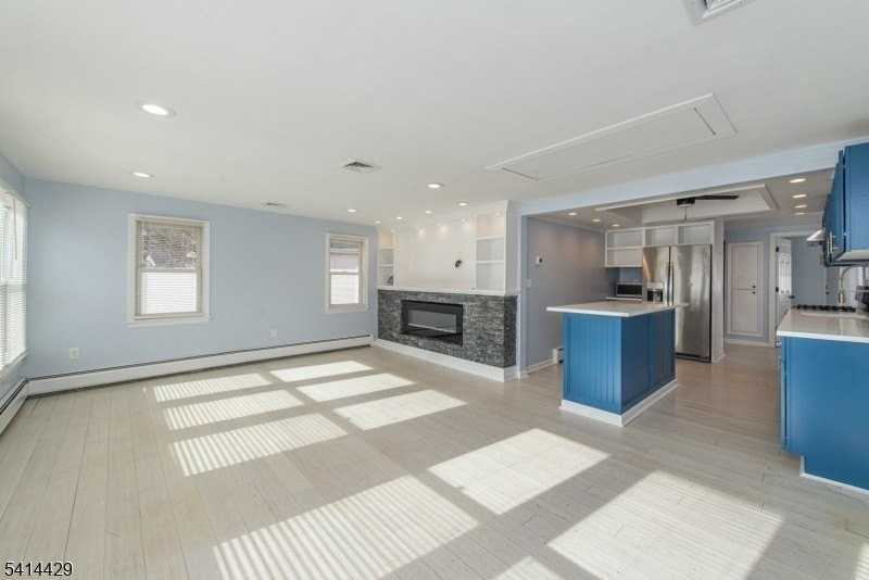 315 Lake Shore Dr - Photo 7 of 21