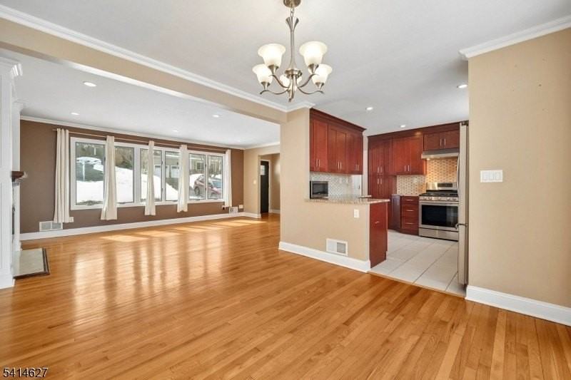 149 Hillside Ave - Photo 7 of 25