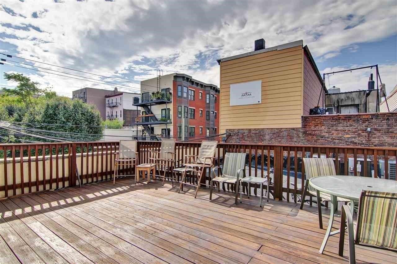 600 Grand St #2 - Photo 2 of 16