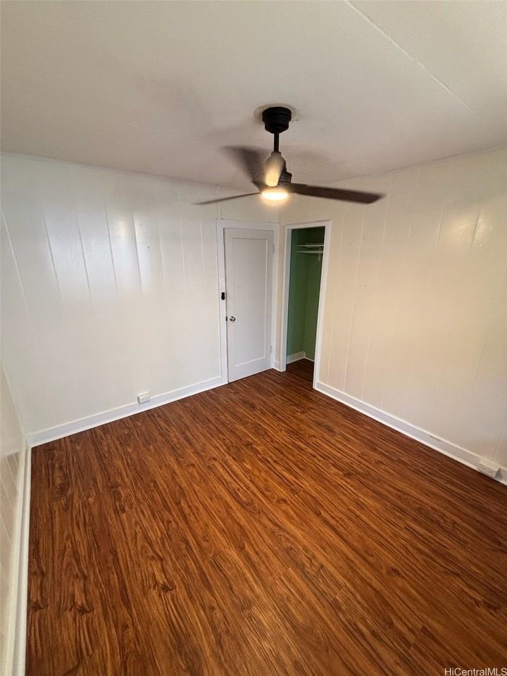 1541 Alencastre St - Photo 7 of 11