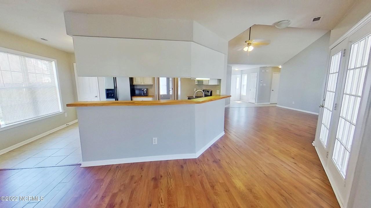 203 Worthington Pl - Photo 7 of 16