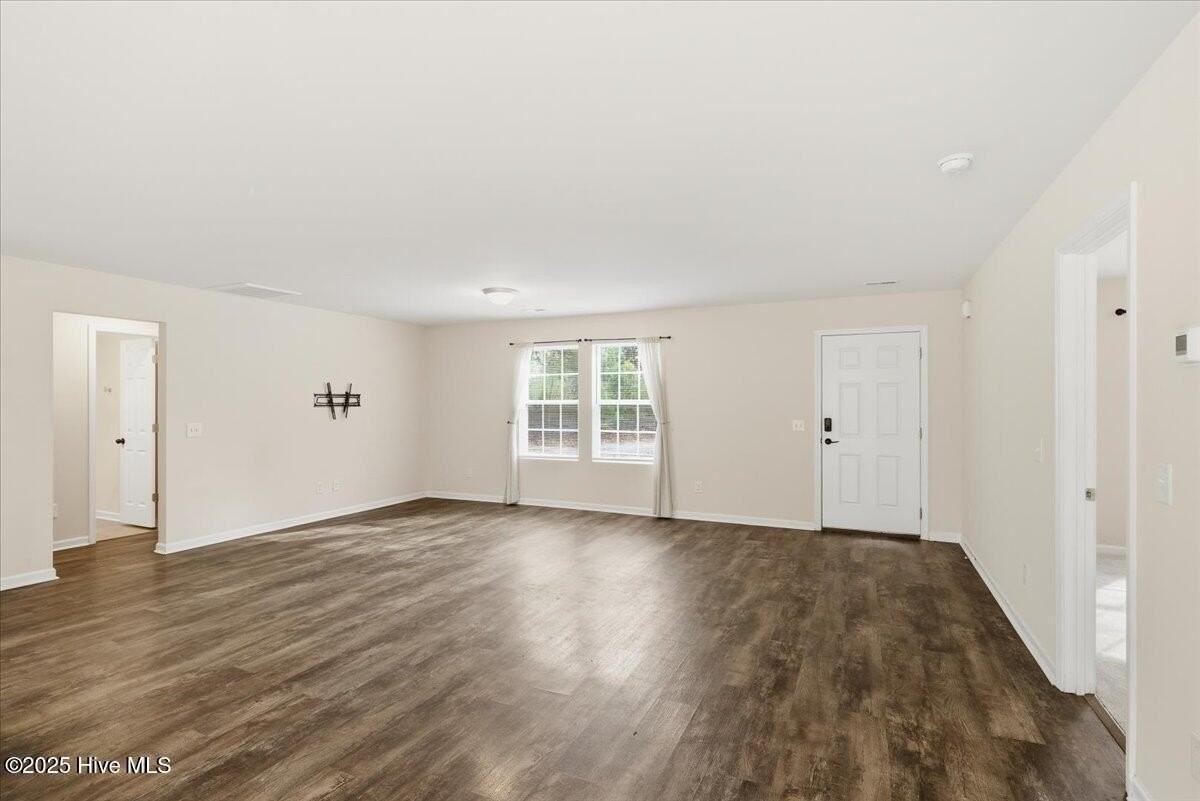 195 The Meadows Way - Photo 3 of 21