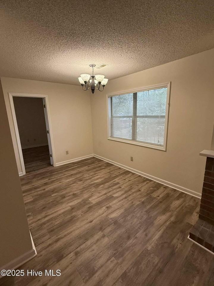 222 Hidden Branches Close - Photo 5 of 10