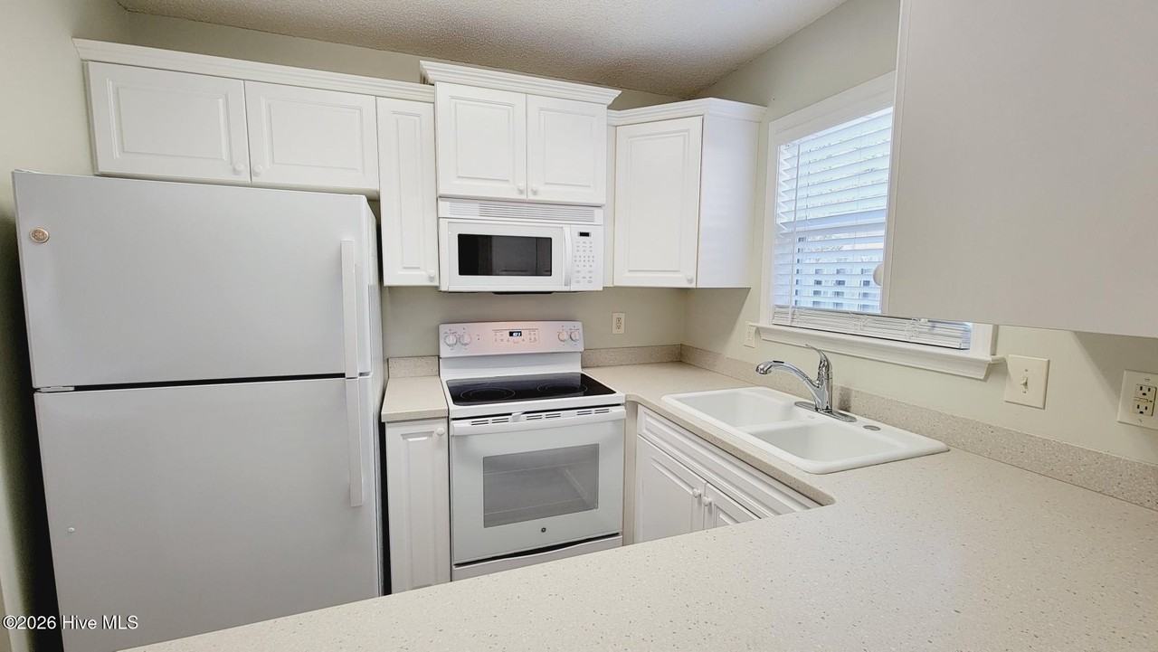 1226 Beamon Ln - Photo 6 of 22