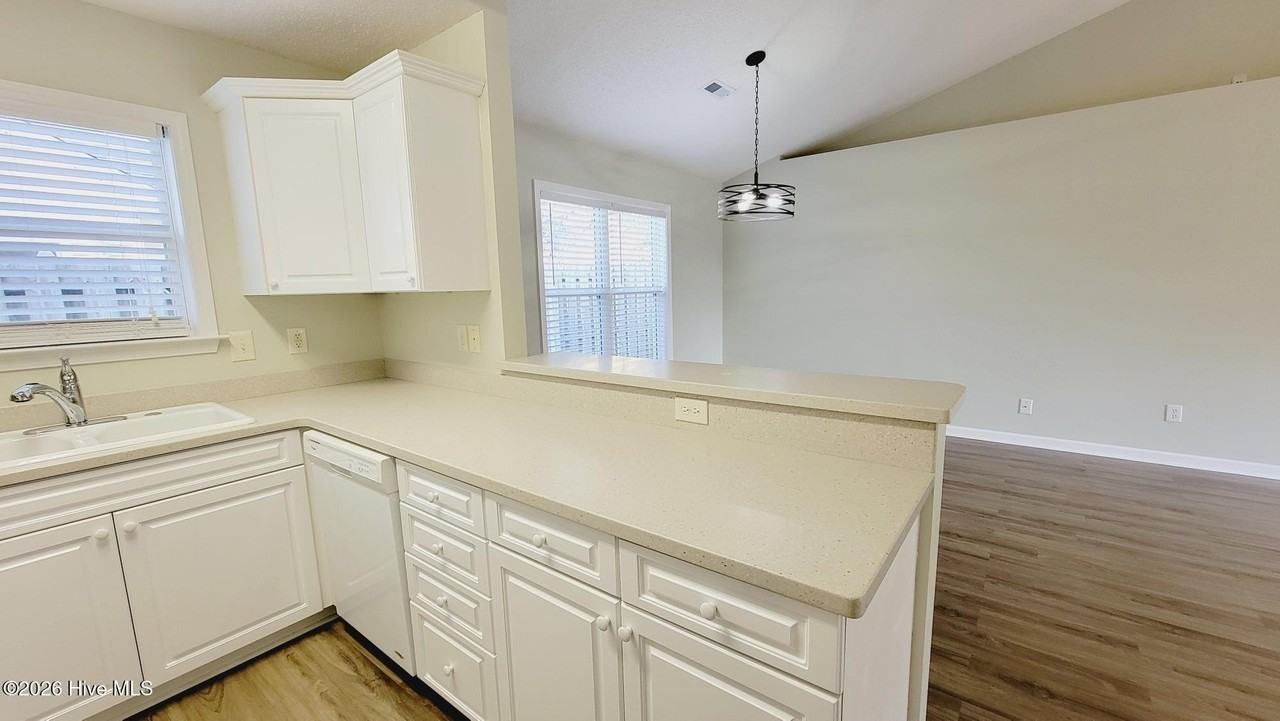 1226 Beamon Ln - Photo 7 of 22