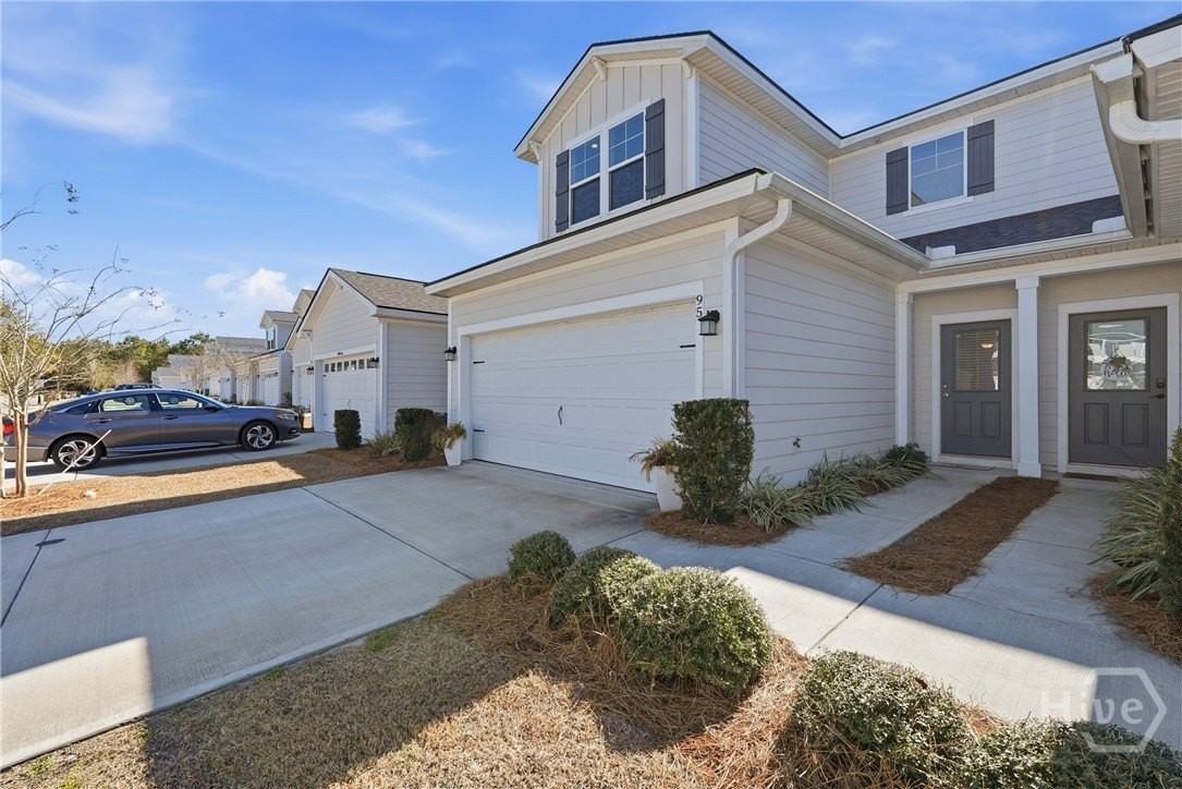 95 Small Pine Ln - Photo 2 of 31