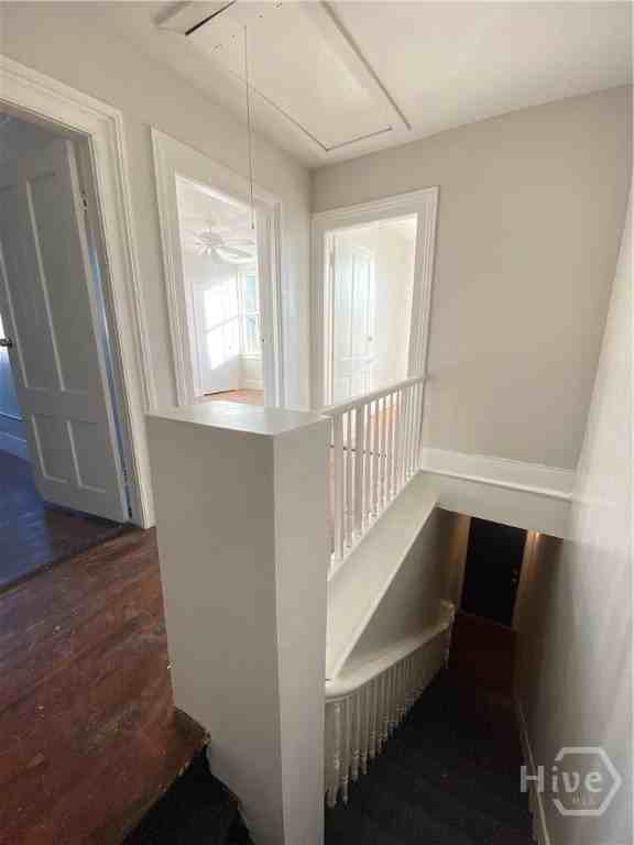 516 W 38th St - Photo 3 of 10