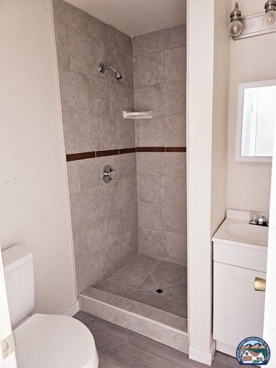 818 Dool Ave Unit B - Photo 2 of 5