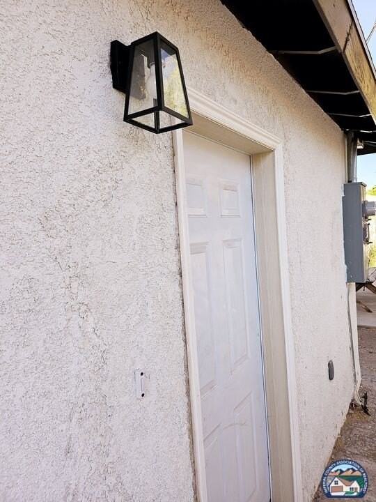 818 Dool Ave Unit B - Photo 5 of 5