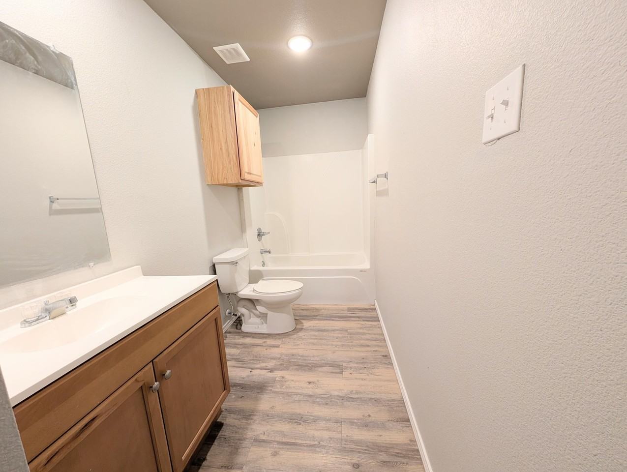 2206 E Main St - Photo 6 of 11