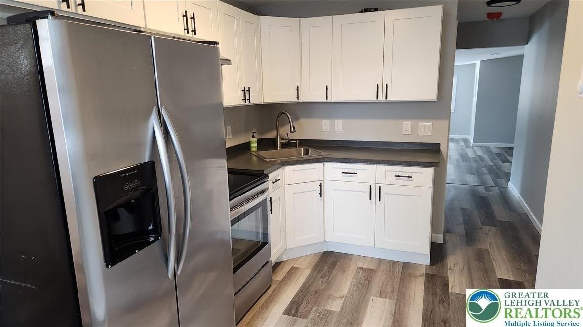 3453 Lanark Rd Unit B - Photo 3 of 16